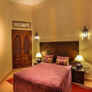 Habitación Estándar con Cama Queen